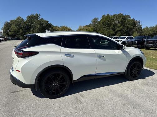 2023 Nissan Murano SL FWD