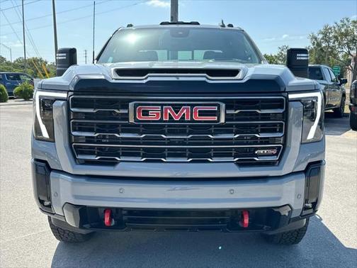 2025 GMC Sierra 2500 AT4
