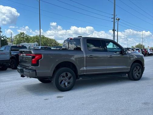 2023 Ford F-150 Lightning LARIAT