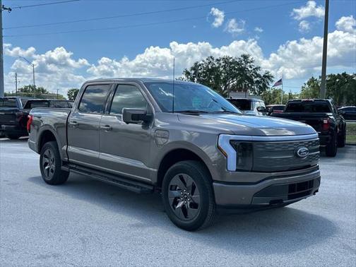 2023 Ford F-150 Lightning LARIAT
