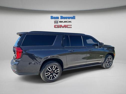 2023 GMC Yukon XL 4WD AT4