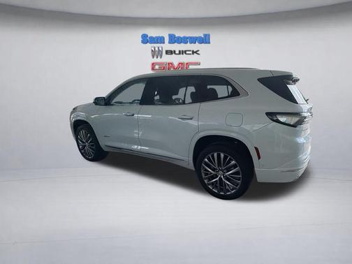 Iridescent White Tricoat 2026 Buick Enclave Avenir FWD