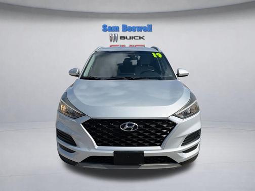 Molten Silver 2019 Hyundai TUCSON SE