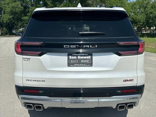 2025 GMC Acadia Denali