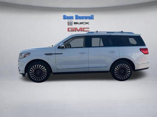 White 2020 Lincoln Navigator Black Label