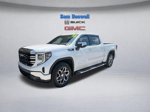 White Frost Tricoat 2023 GMC Sierra 1500 SLT