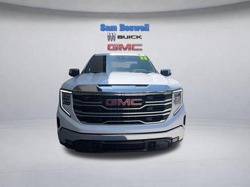 White Frost Tricoat 2023 GMC Sierra 1500 SLT