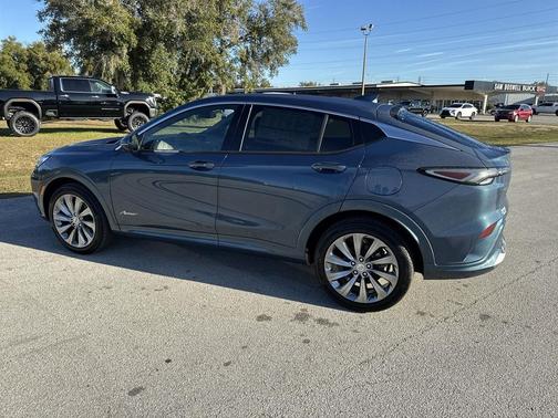 2026 Buick Envista Avenir FWD