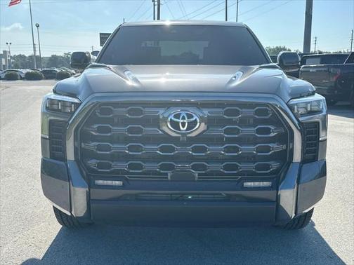2023 Toyota Tundra Hybrid Platinum