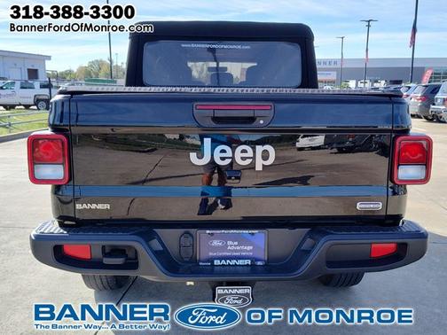 2022 Jeep Gladiator OVERLAND