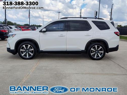 2023 Honda Pilot TOURING