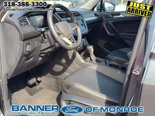 2024 Volkswagen Tiguan 2.0T WOLFSBURG