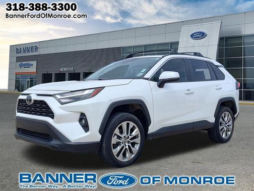 Pearl 2023 Toyota RAV4 XLE PREMIUM