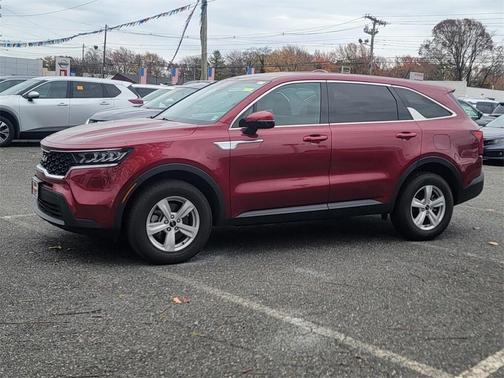 2023 Kia Sorento LX