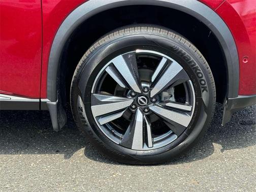 2022 Nissan Rogue SL