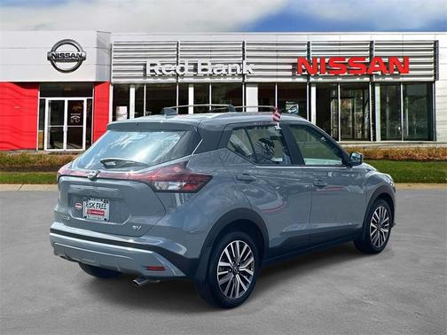 2024 Nissan Kicks SV