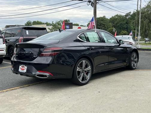 2025 Genesis G70 2.5T