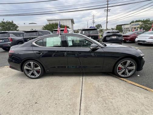 2025 Genesis G70 2.5T