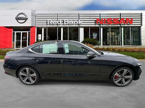2025 Genesis G70 2.5T