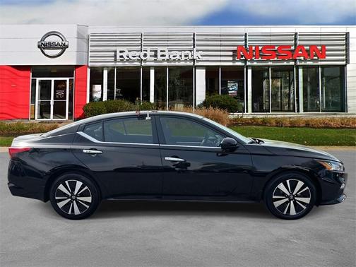 2022 Nissan Altima 2.5 SV