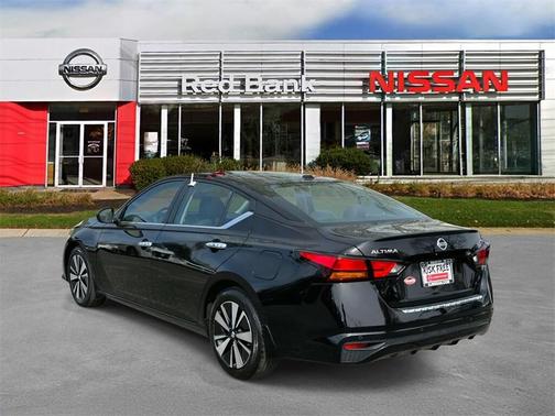 2022 Nissan Altima 2.5 SV