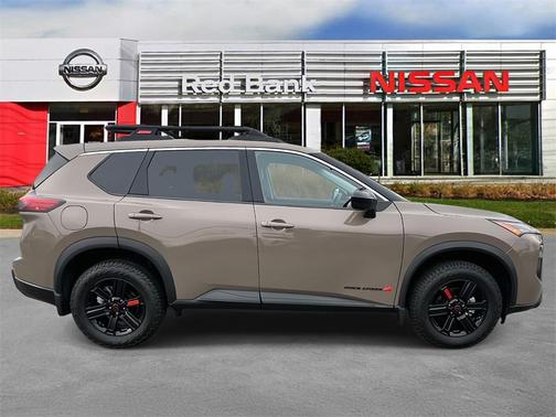 2025 Nissan Rogue Rock Creek