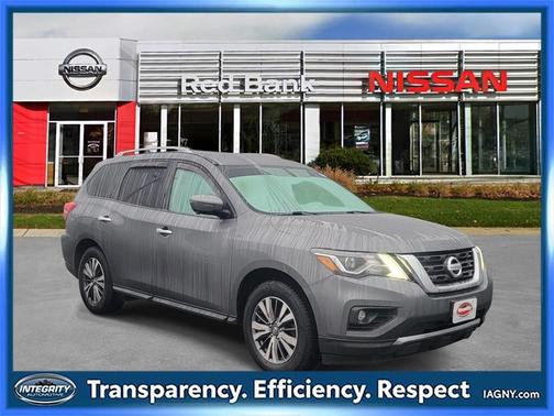 2019 Nissan Pathfinder SL