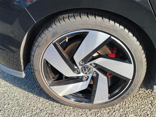 2024 Volkswagen Golf GTI 2.0T S