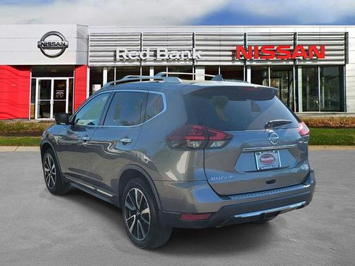 Gun Metallic 2018 Nissan Rogue SL