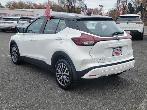 2024 Nissan Kicks SV