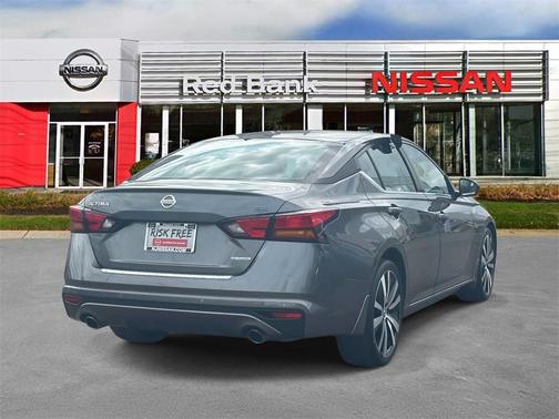 2021 Nissan Altima 2.0 SR