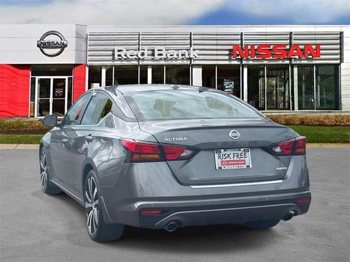 2021 Nissan Altima 2.0 SR