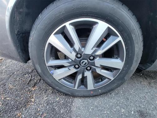 2023 Nissan Versa 1.6 SV