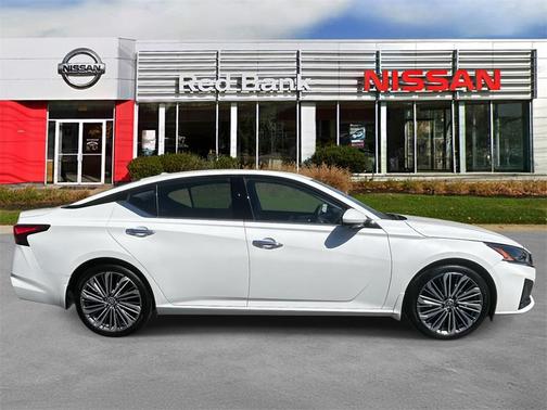 2024 Nissan Altima 2.5 SL