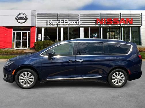 2018 Chrysler Pacifica Touring-L Plus