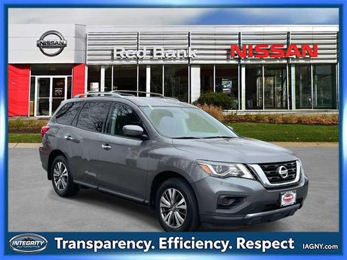2018 Nissan Pathfinder S