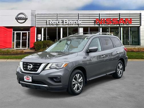 2018 Nissan Pathfinder S