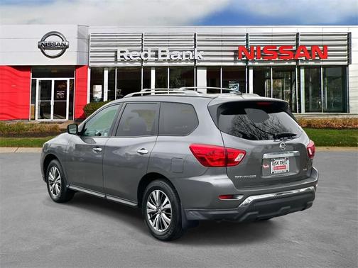 2018 Nissan Pathfinder S
