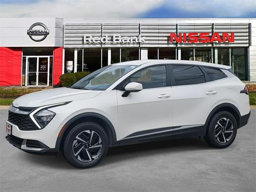 2024 Kia Sportage LX