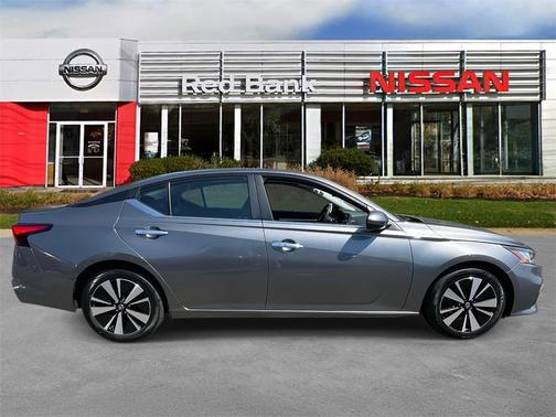 2021 Nissan Altima 2.5 SV