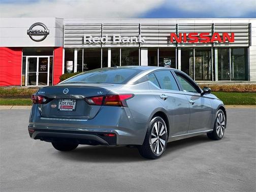 2021 Nissan Altima 2.5 SV