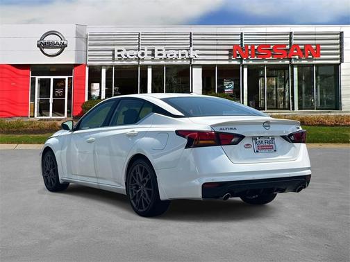 2025 Nissan Altima SR