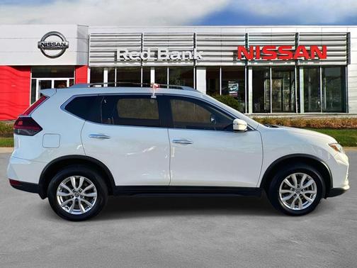Glacier White 2019 Nissan Rogue S