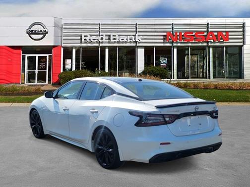 White 2023 Nissan Maxima SR