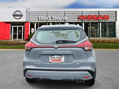 2023 Nissan Kicks SV