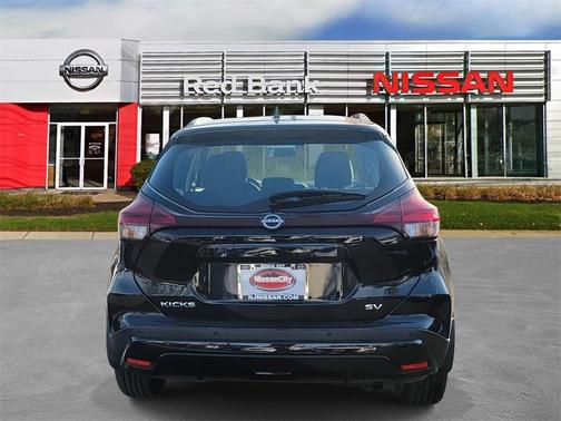 2023 Nissan Kicks SV