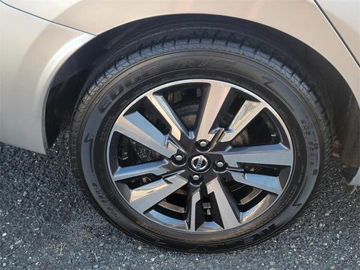 2021 Nissan Versa 1.6 SV