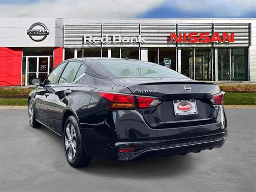 2025 Nissan Altima S