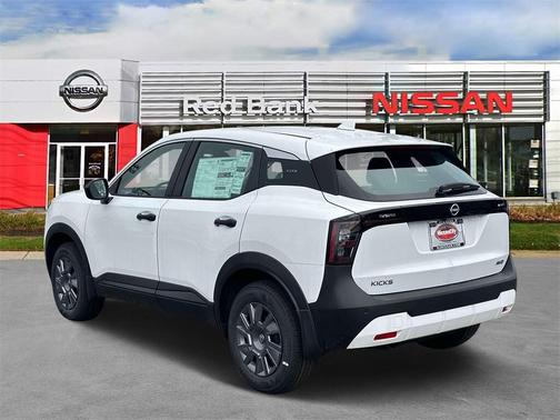 2025 Nissan Kicks S