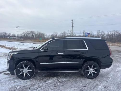 2015 Cadillac Escalade Luxury